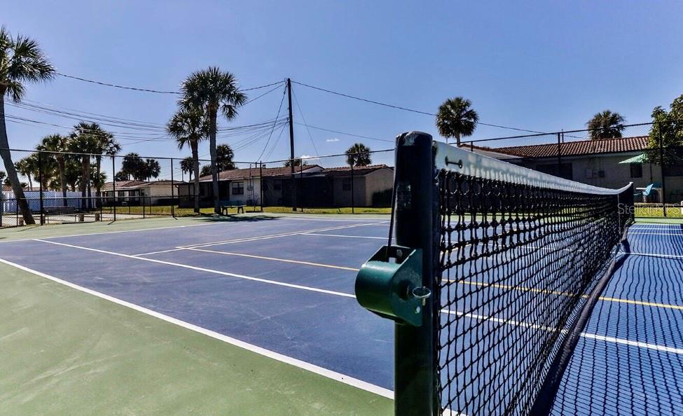 Image 21 of 25 For 710 Flamingo Drive B