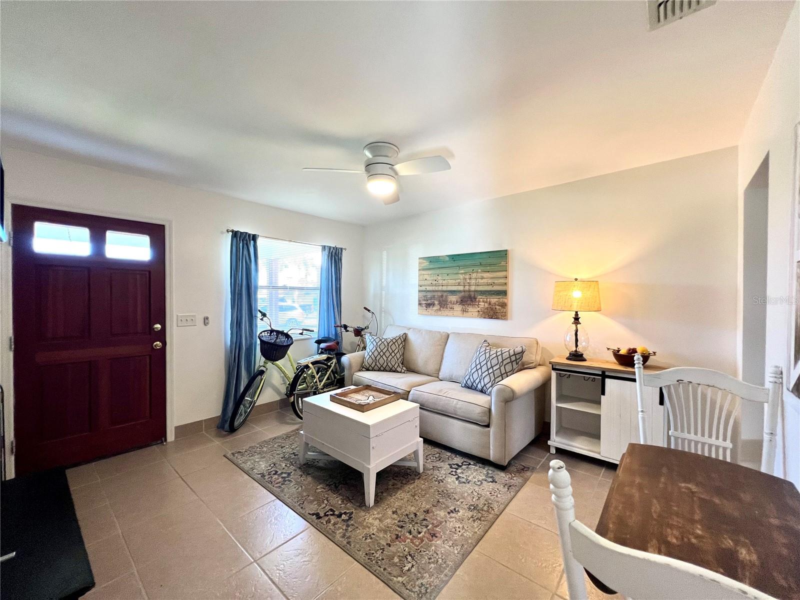 Image 4 of 25 For 710 Flamingo Drive B