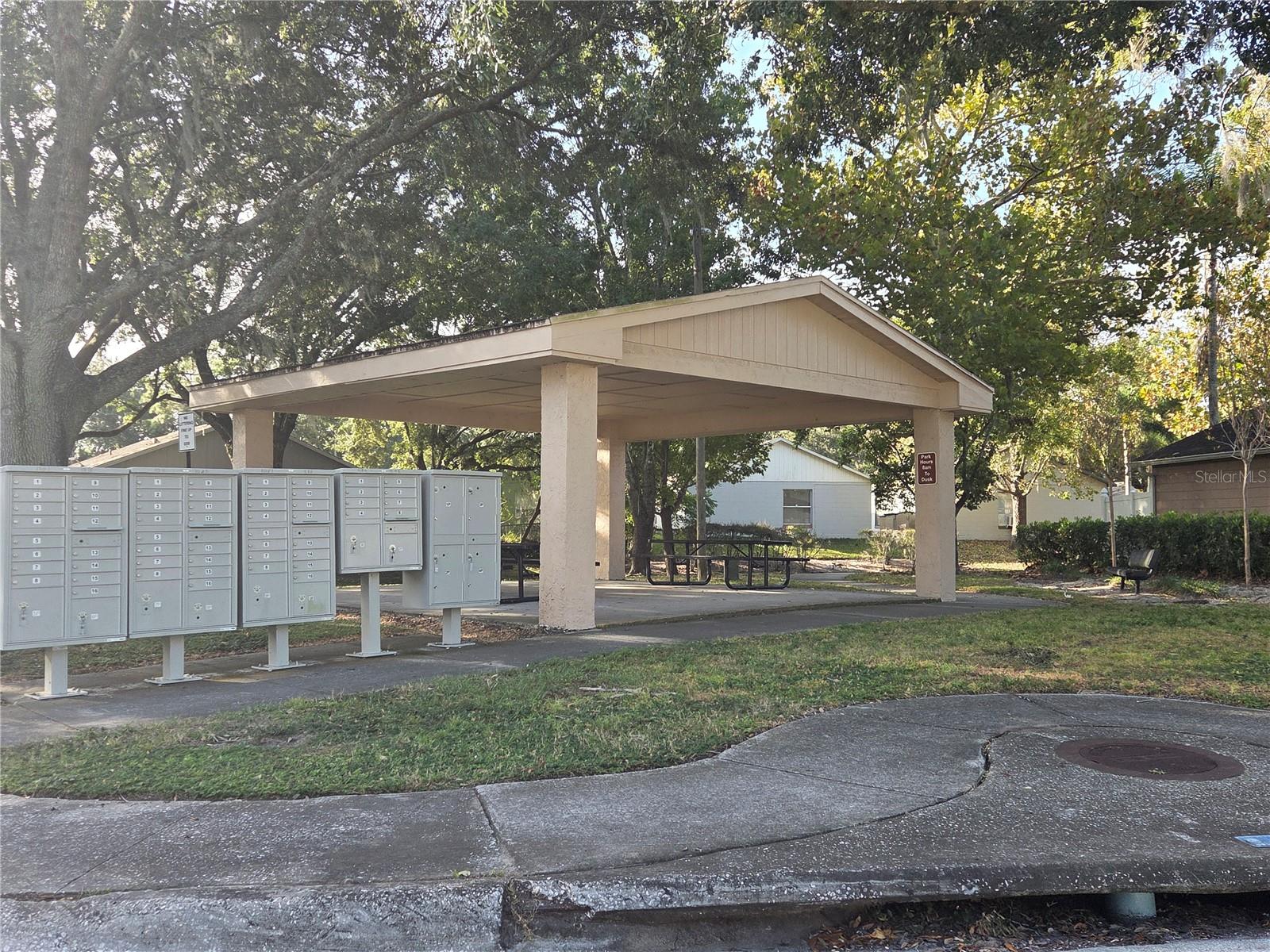 Image 12 of 20 For 1033 Hamlet Drive