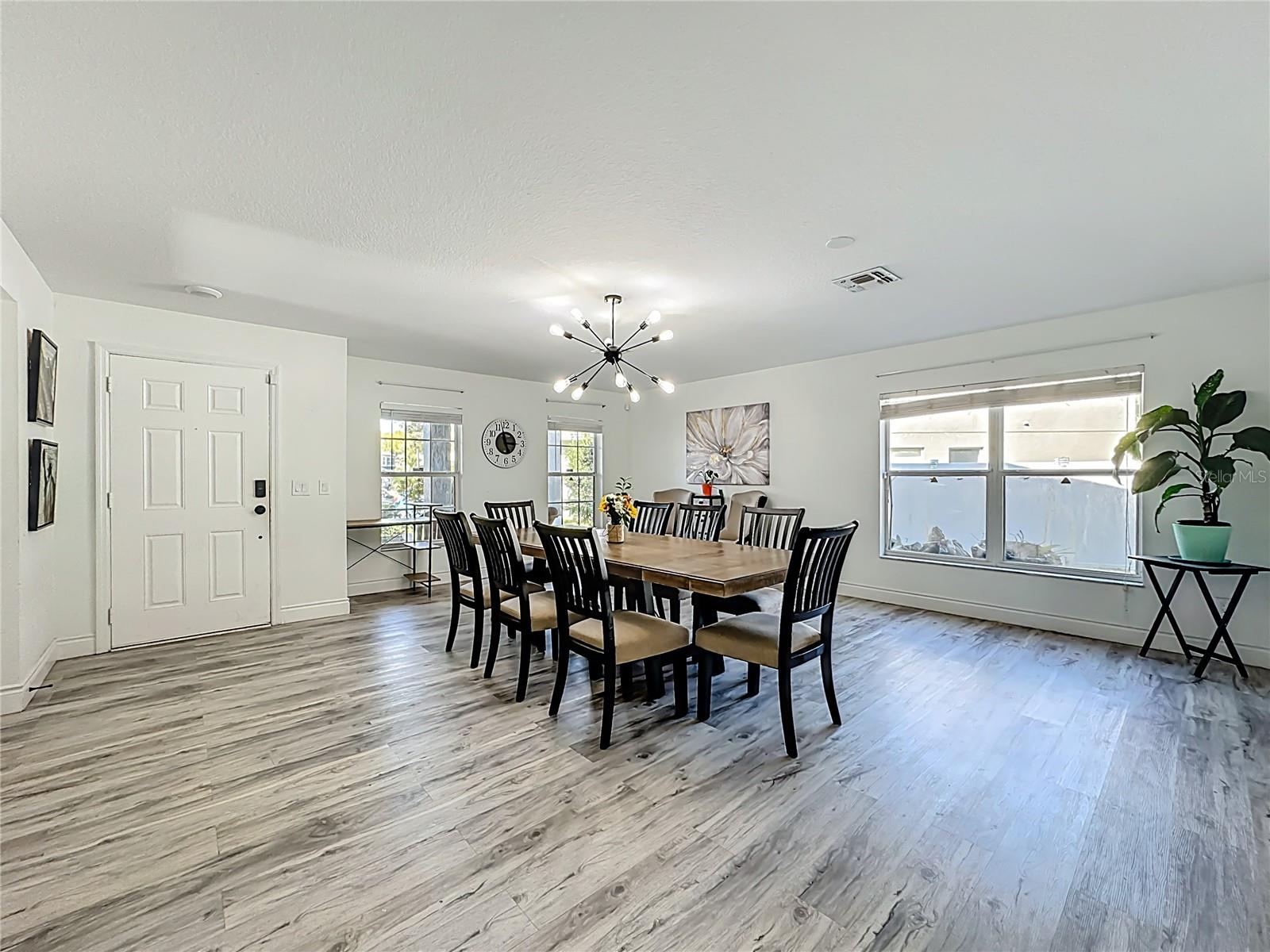 Image 13 of 71 For 13841 Chihuly Court