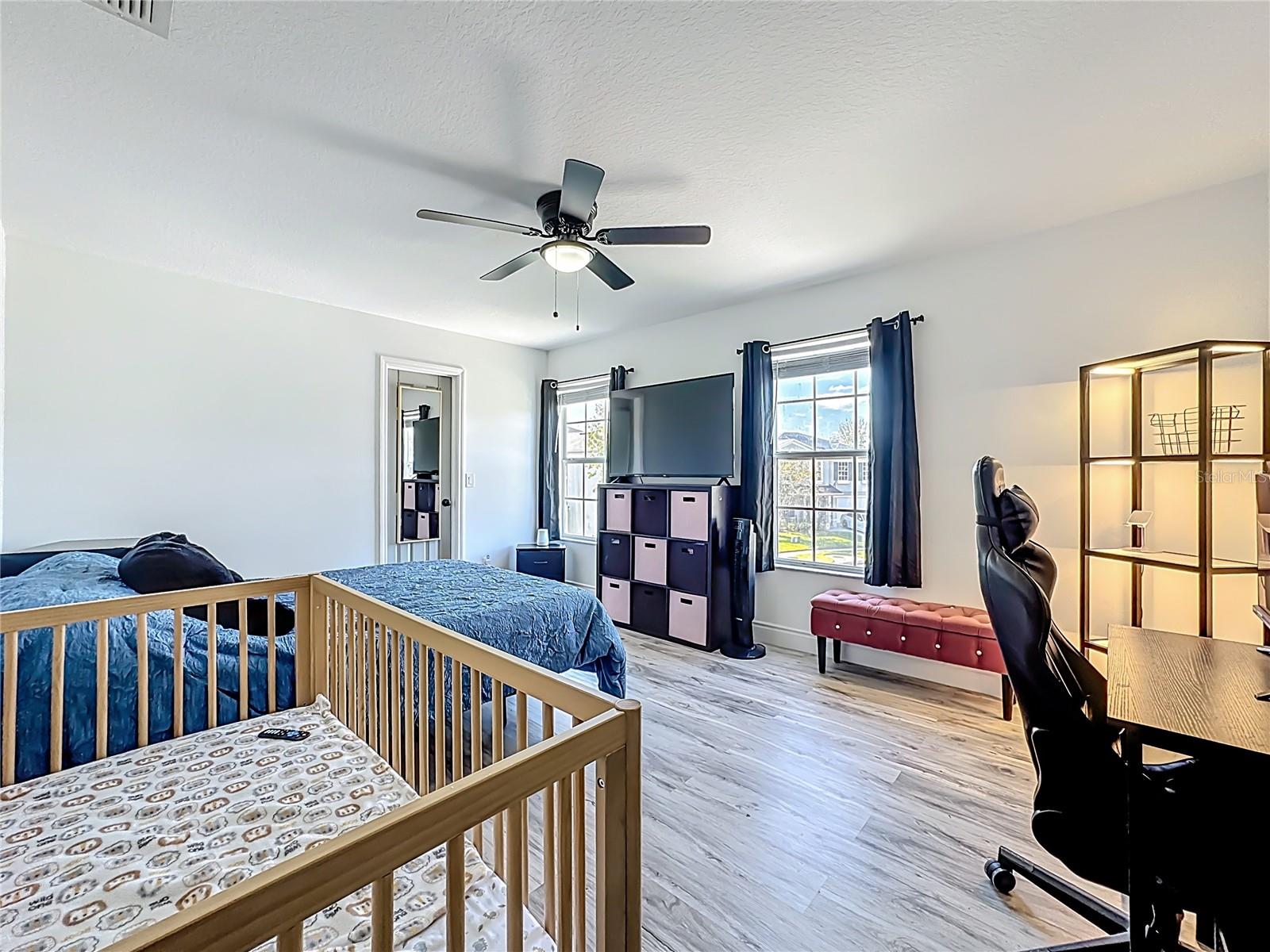 Image 42 of 71 For 13841 Chihuly Court