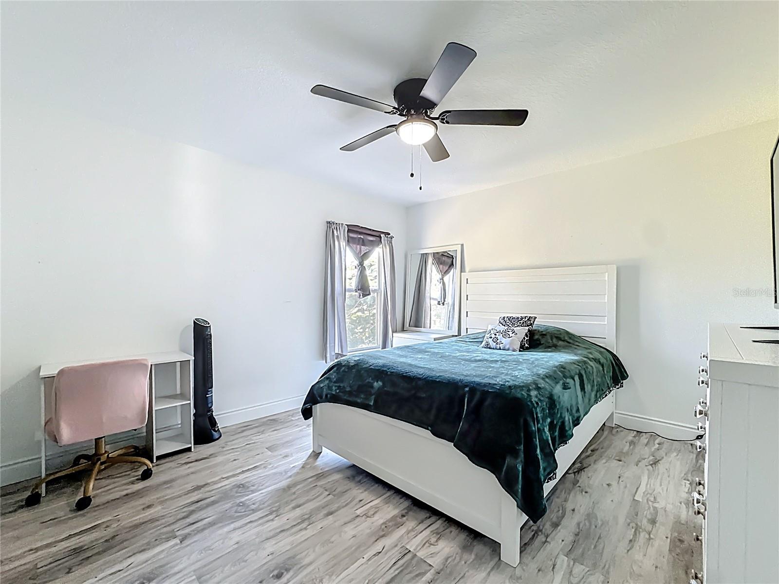 Image 48 of 71 For 13841 Chihuly Court