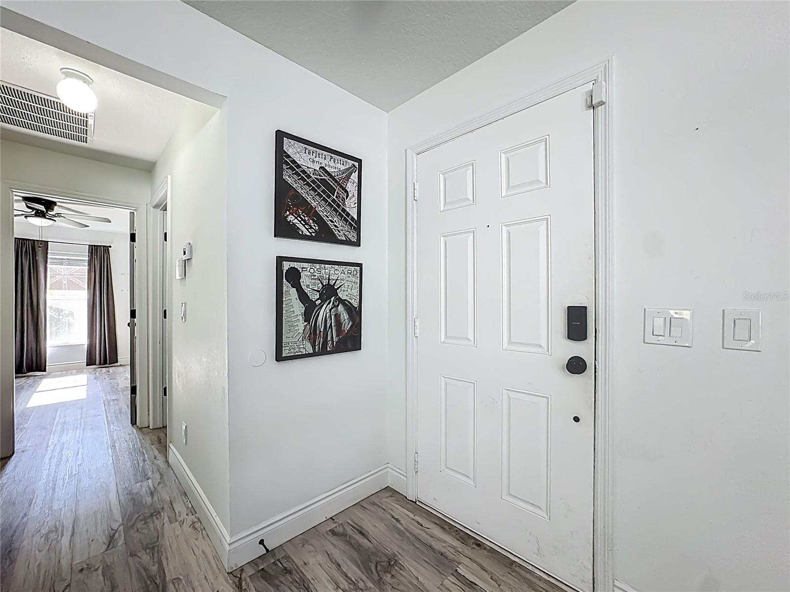 Image 9 of 71 For 13841 Chihuly Court