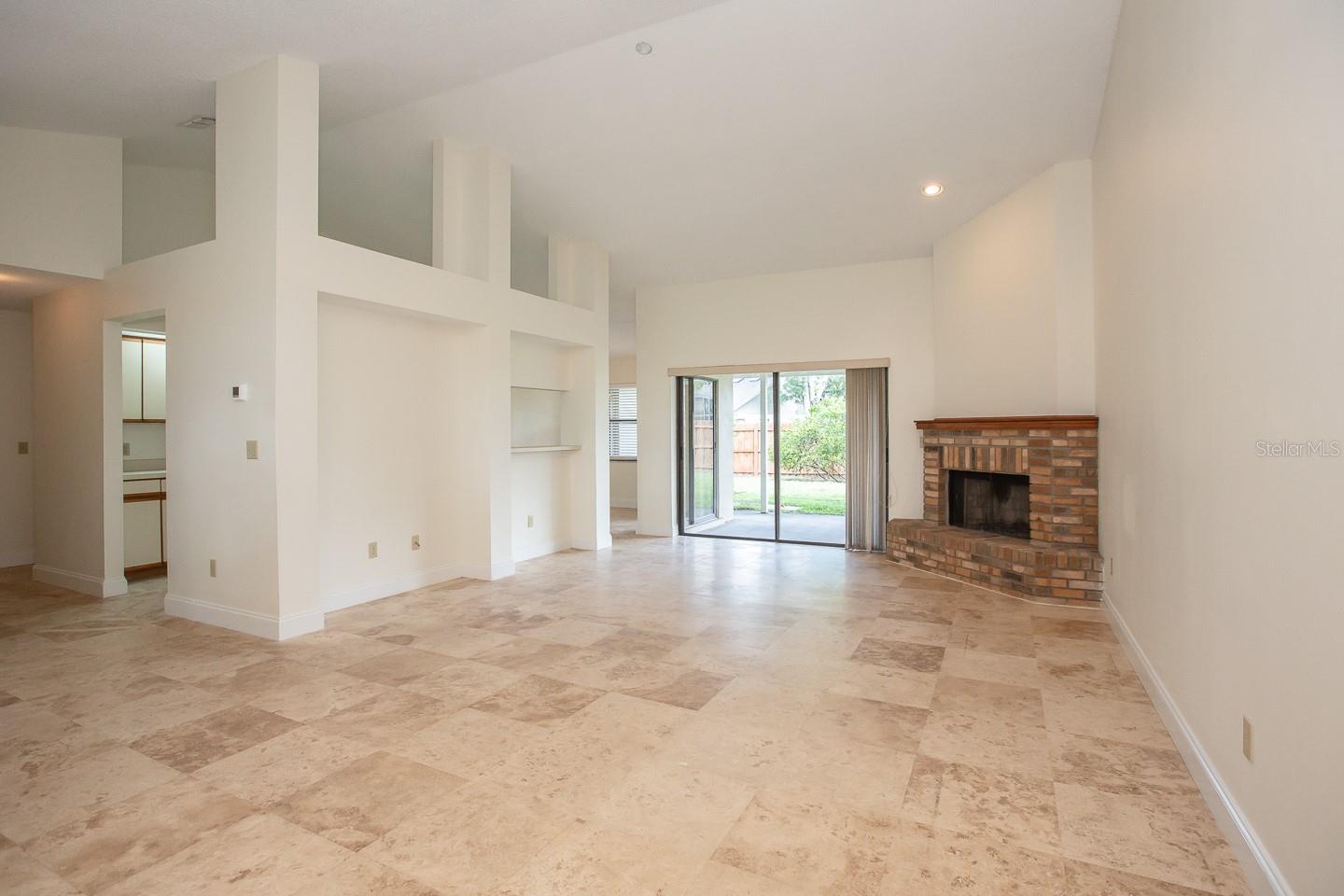 Image 2 of 19 For 4087 Waterview Loop