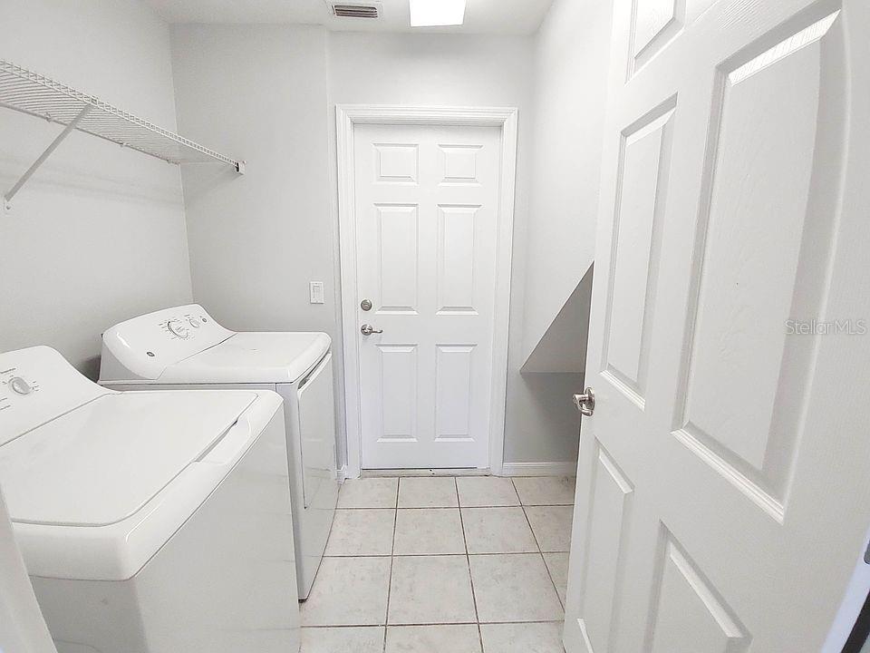 Image 16 of 35 For 2143 Crofton Avenue