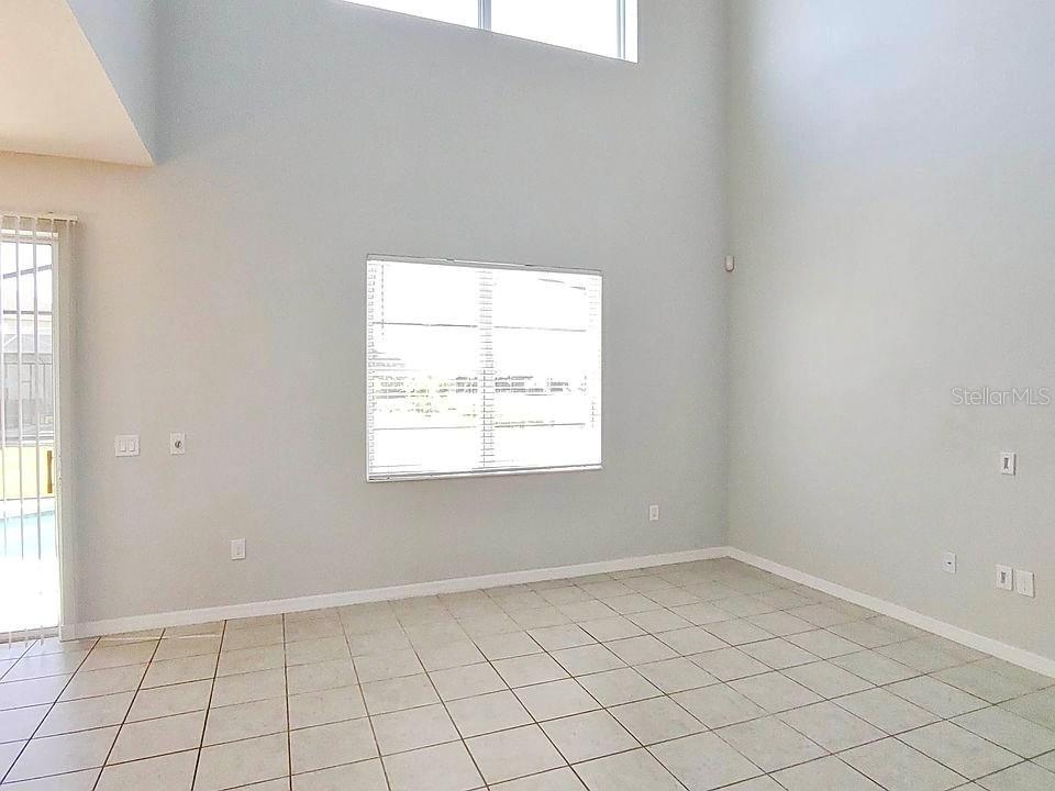 Image 9 of 35 For 2143 Crofton Avenue