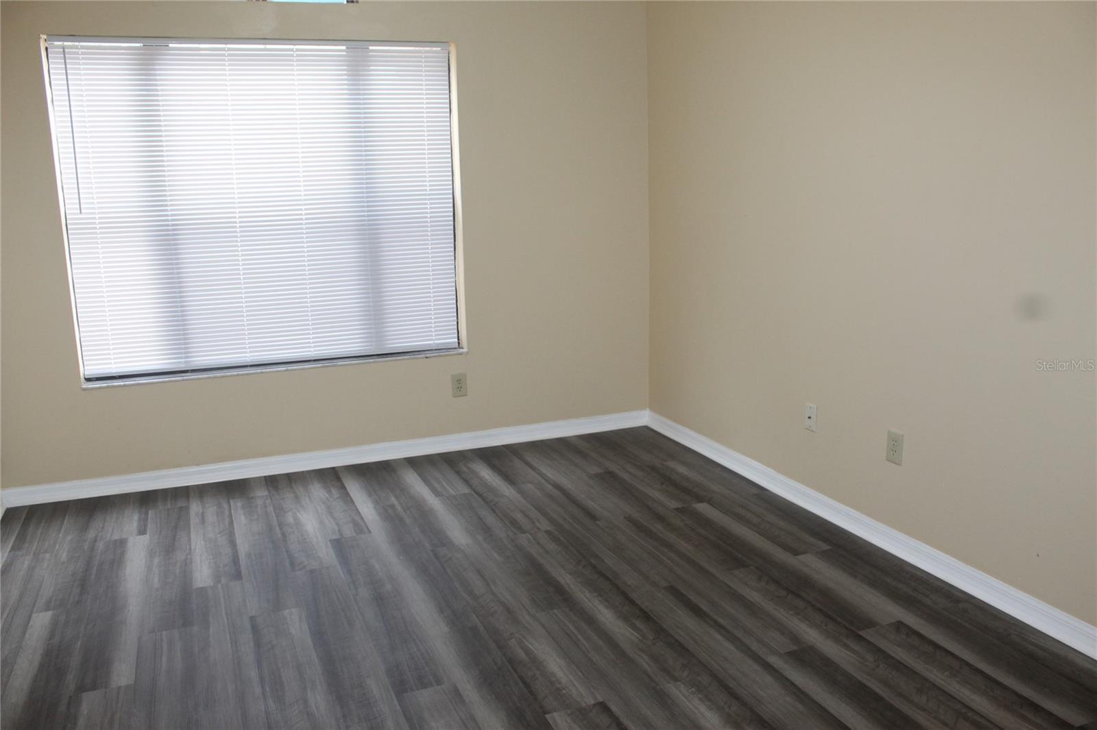 Image 7 of 15 For 9869 Aloma Bend Lane