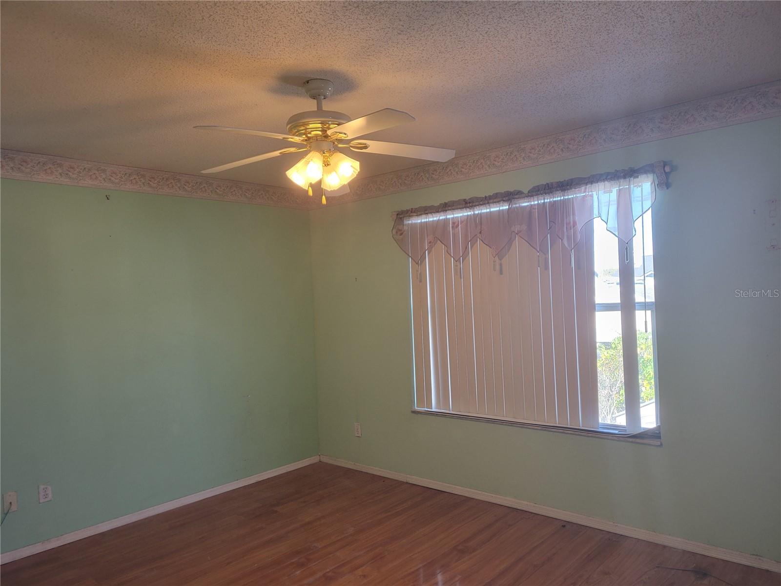 Image 3 of 9 For 7823 Sagebrush Place