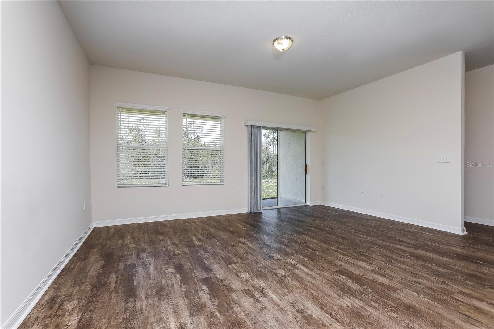 Image 3 of 16 For 3008 Neverland Drive