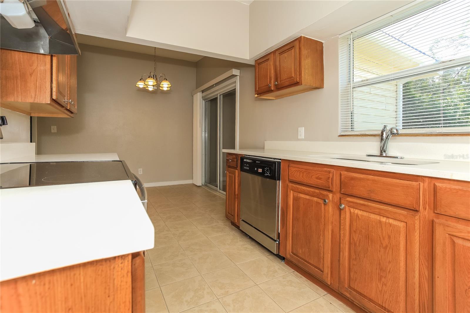 Image 5 of 16 For 5915 Beechmont Boulevard