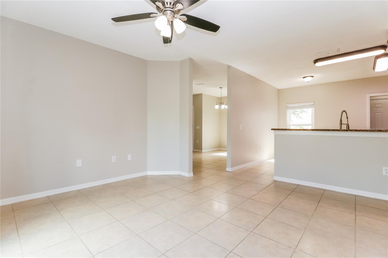 Image 4 of 16 For 611 Maricopa Drive