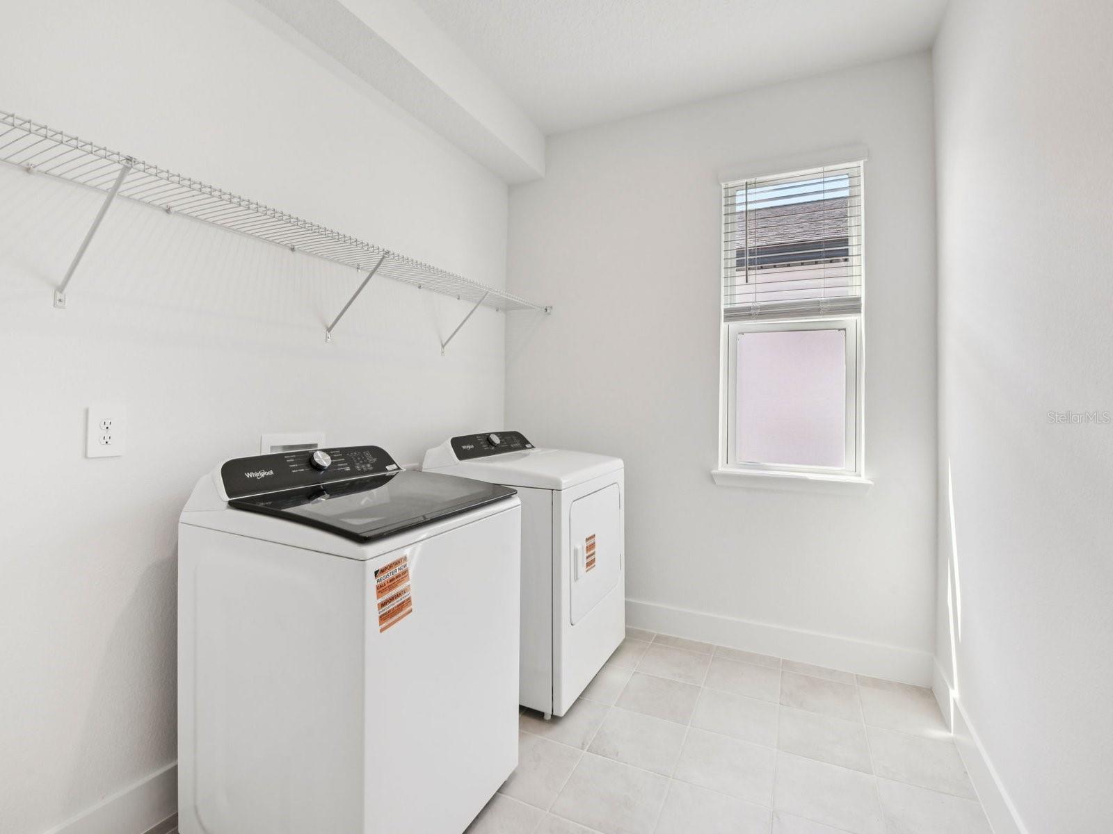 Image 6 of 12 For 1332 Oakhaven Avenue