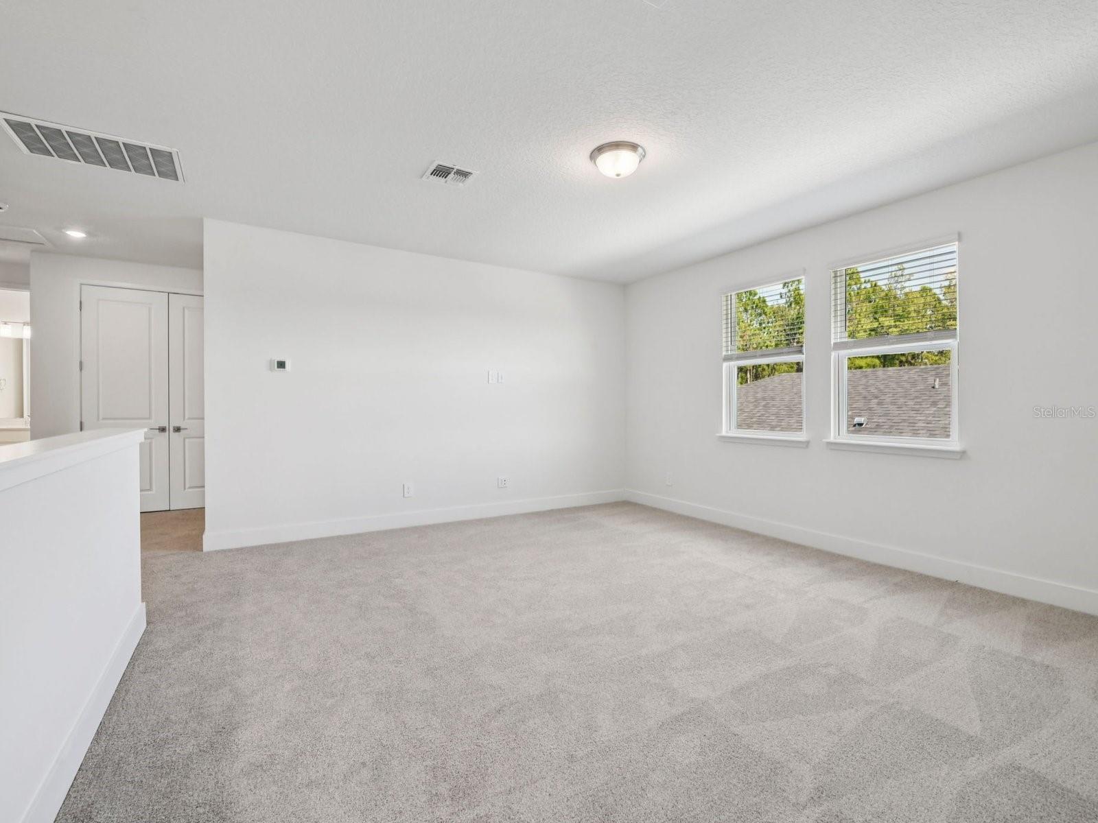 Image 7 of 12 For 1332 Oakhaven Avenue