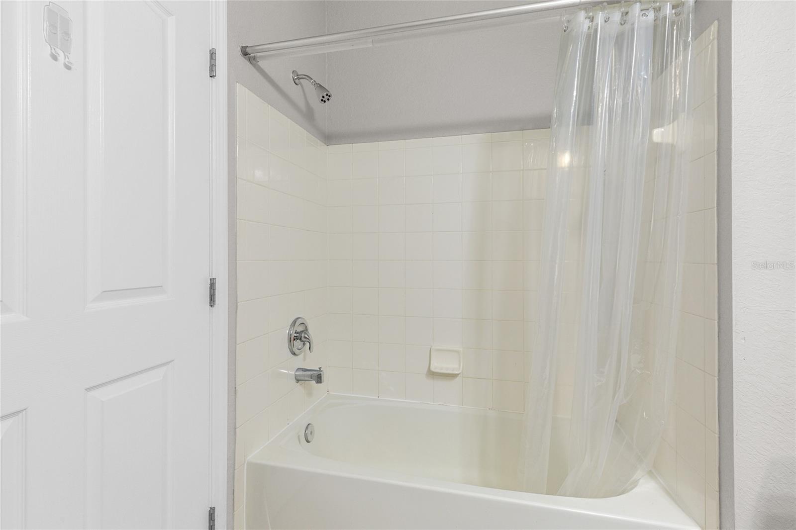 Image 25 of 36 For 1175 Lake Shadow Circle 4105