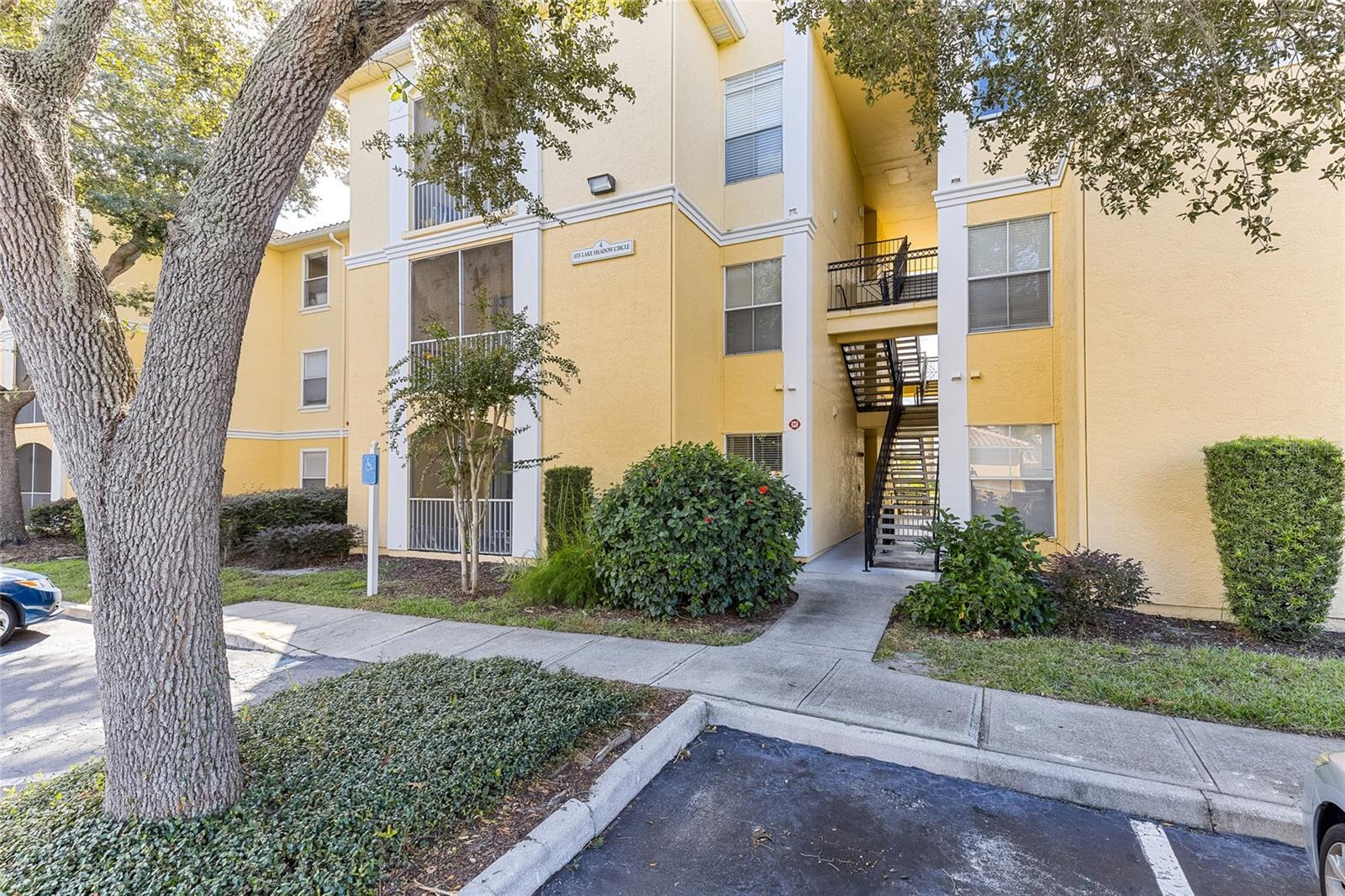 Image 3 of 36 For 1175 Lake Shadow Circle 4105