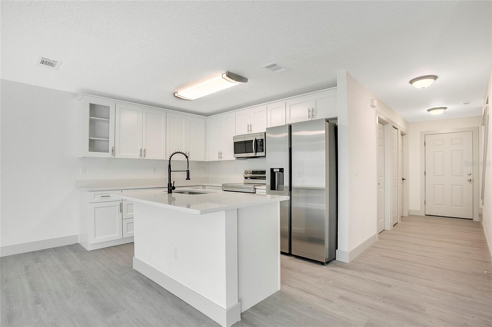 Image 5 of 16 For 1217 6th Street