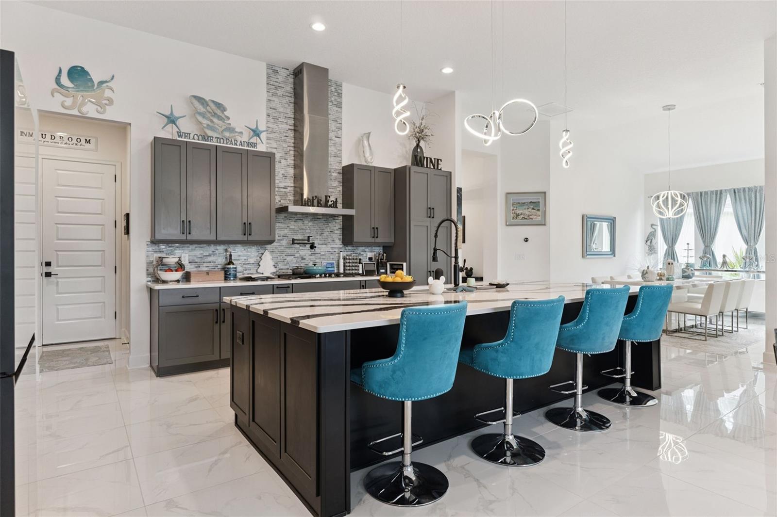 Image 12 of 55 For 30 Kingswood Court