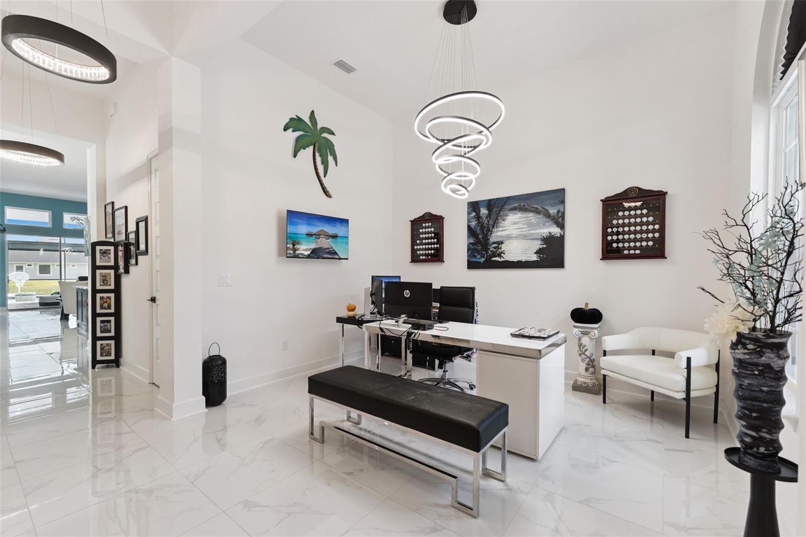 Image 4 of 55 For 30 Kingswood Court