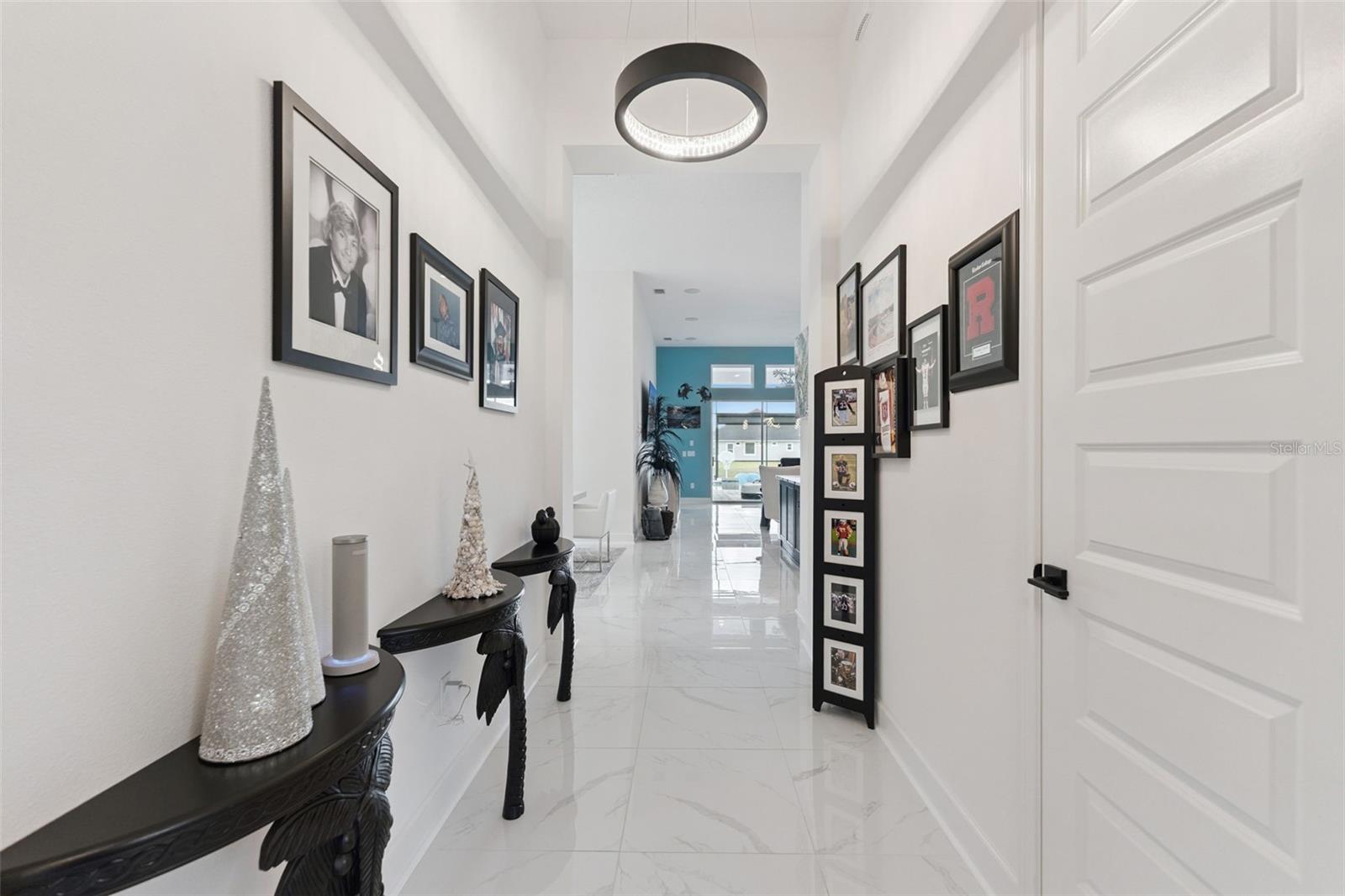 Image 6 of 55 For 30 Kingswood Court