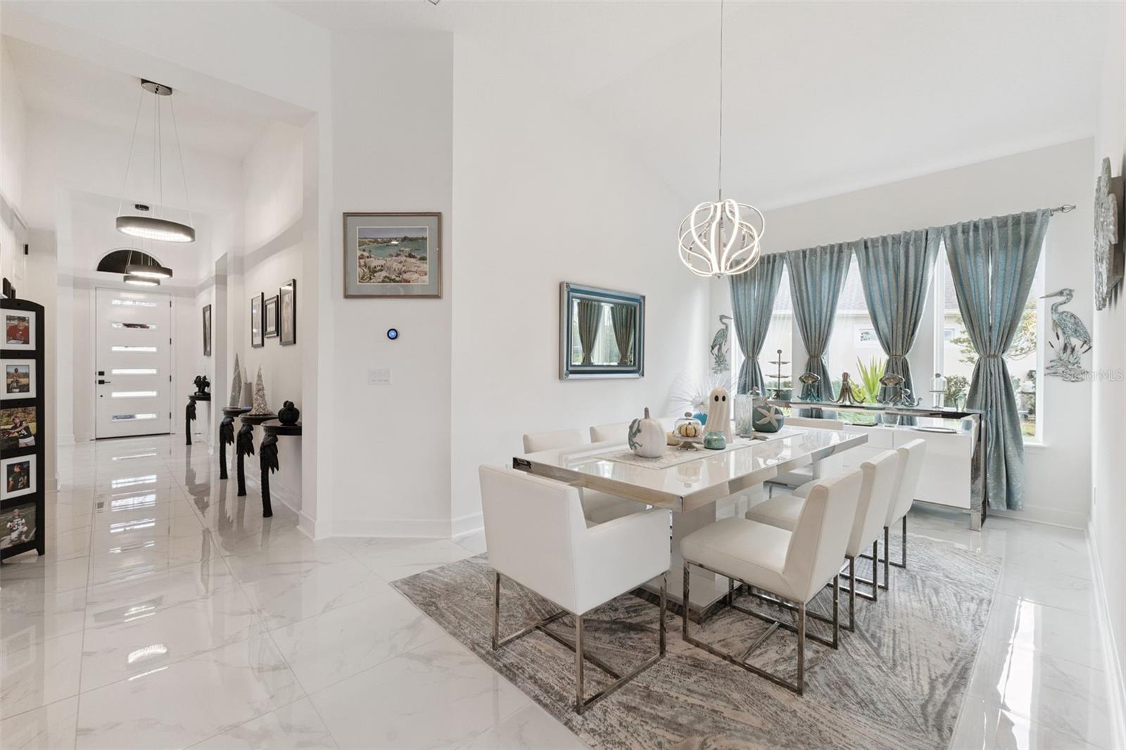 Image 9 of 55 For 30 Kingswood Court