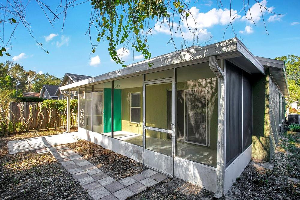 Image 22 of 34 For 114 Sundance Court