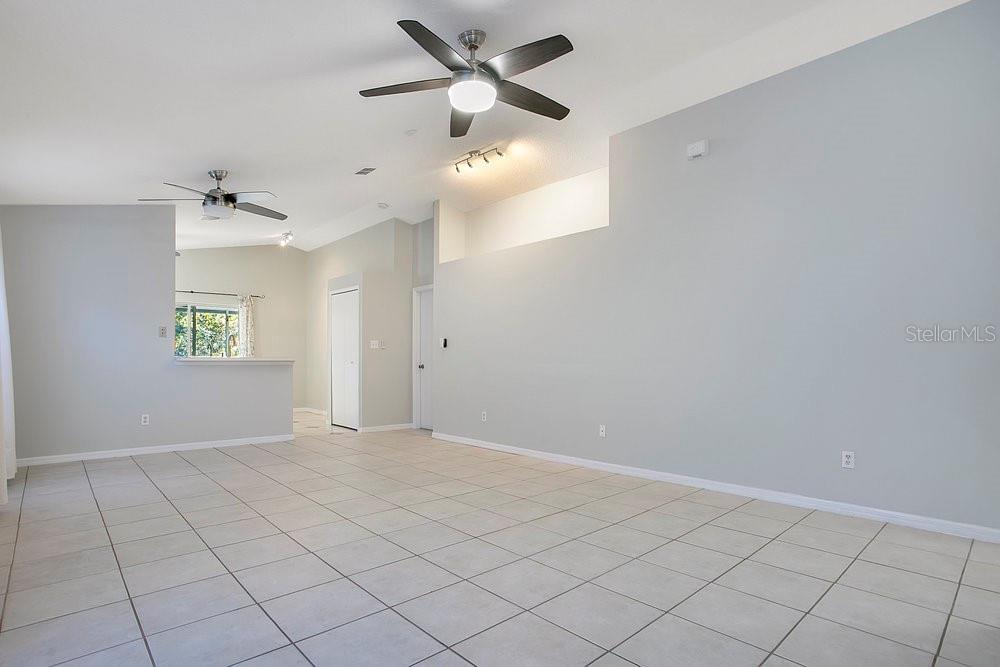 Image 4 of 34 For 114 Sundance Court