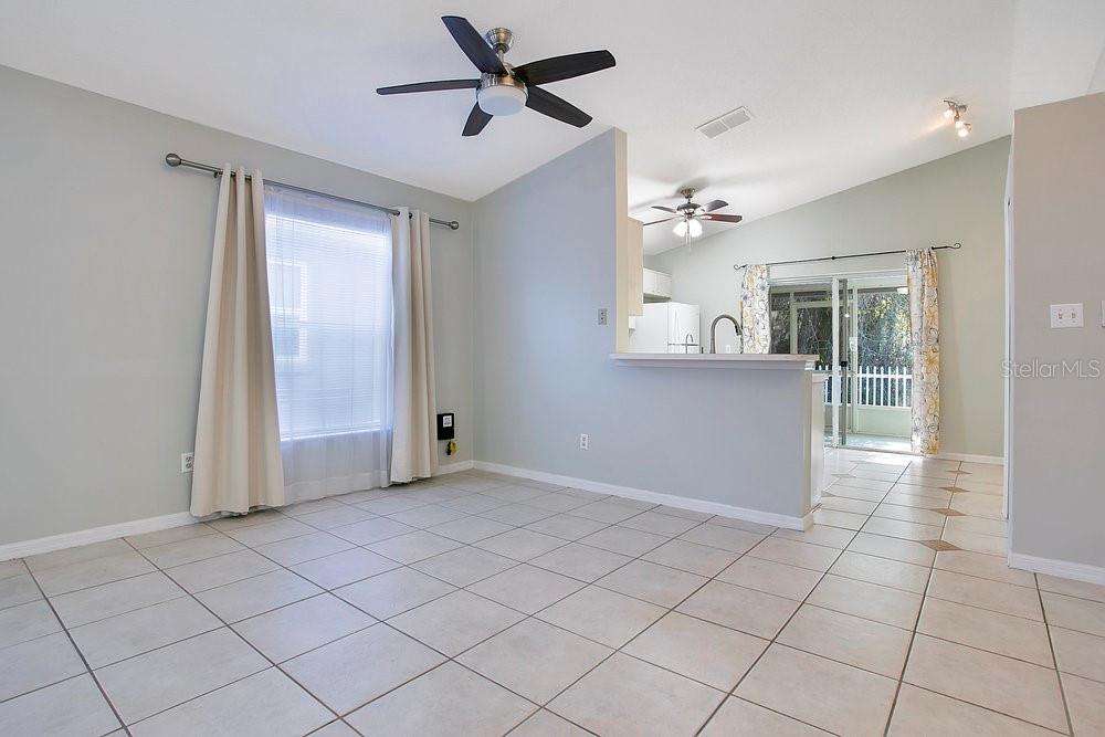 Image 7 of 34 For 114 Sundance Court