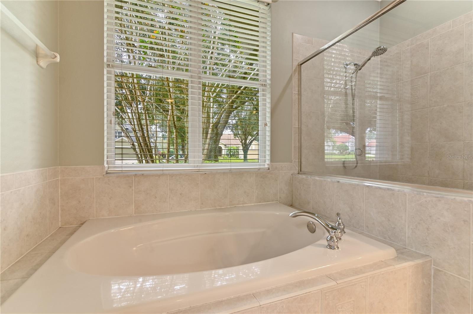 Image 42 of 96 For 361 Speyside Lane