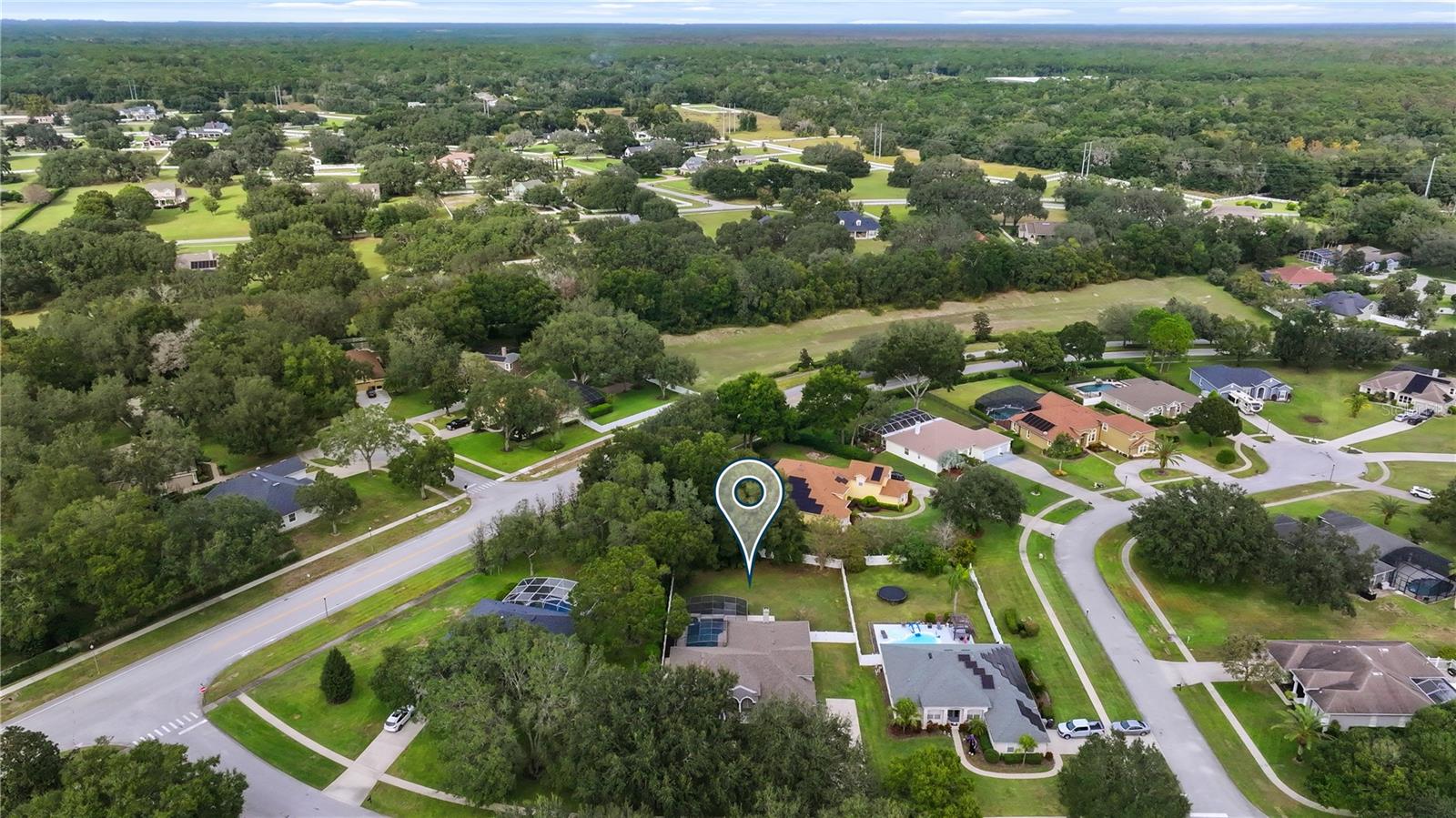 Image 6 of 96 For 361 Speyside Lane