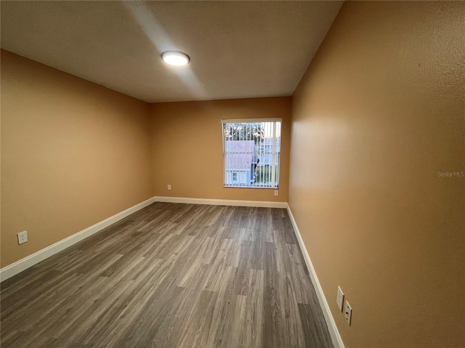 Image 16 of 28 For 14560 Laguna Beach Circle