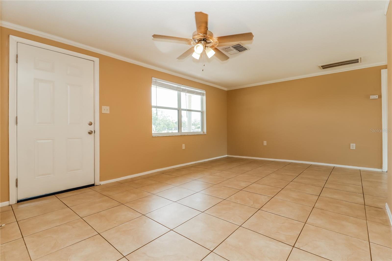 Image 3 of 16 For 1753 Kenilworth Street