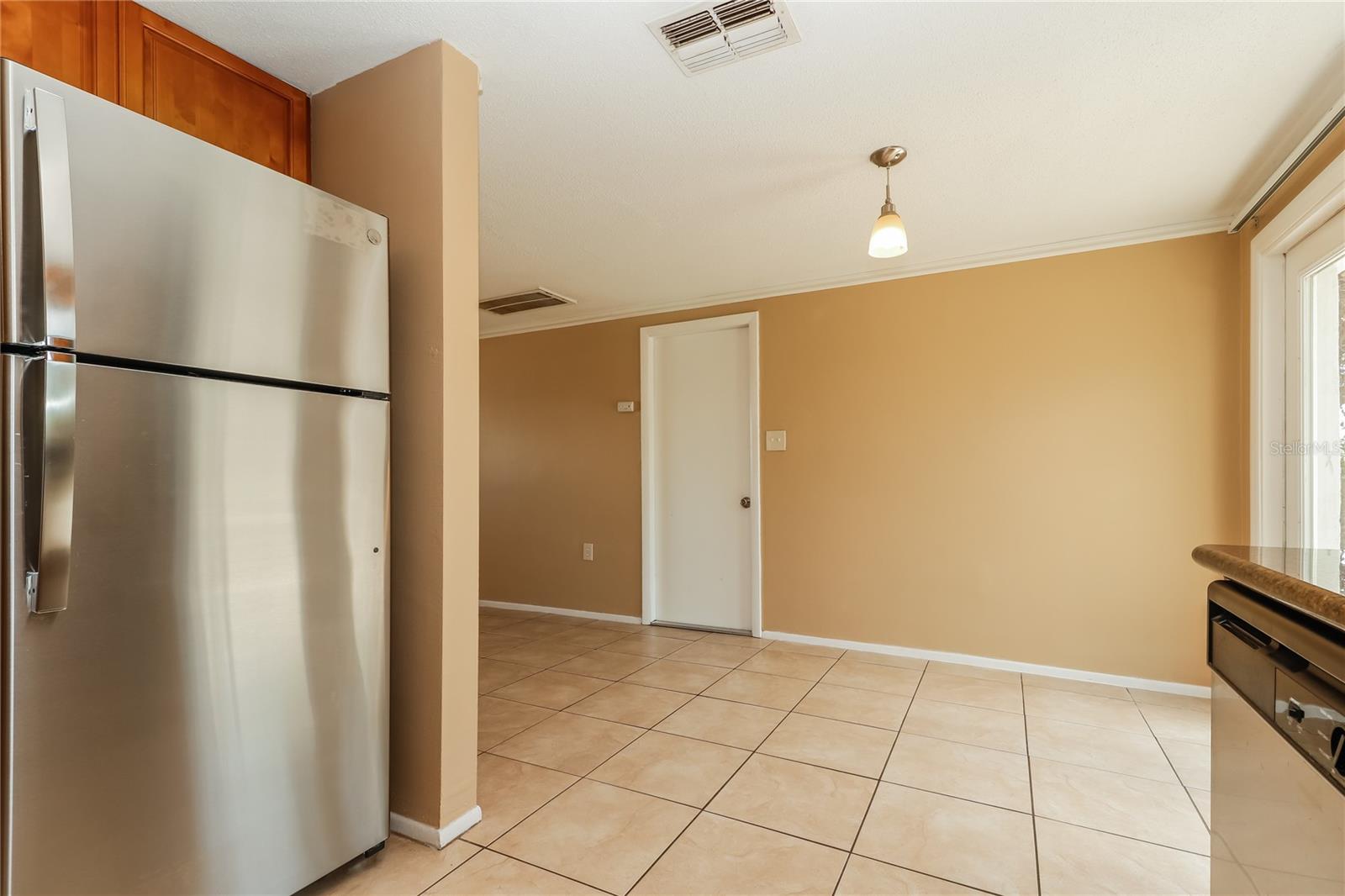 Image 7 of 16 For 1753 Kenilworth Street