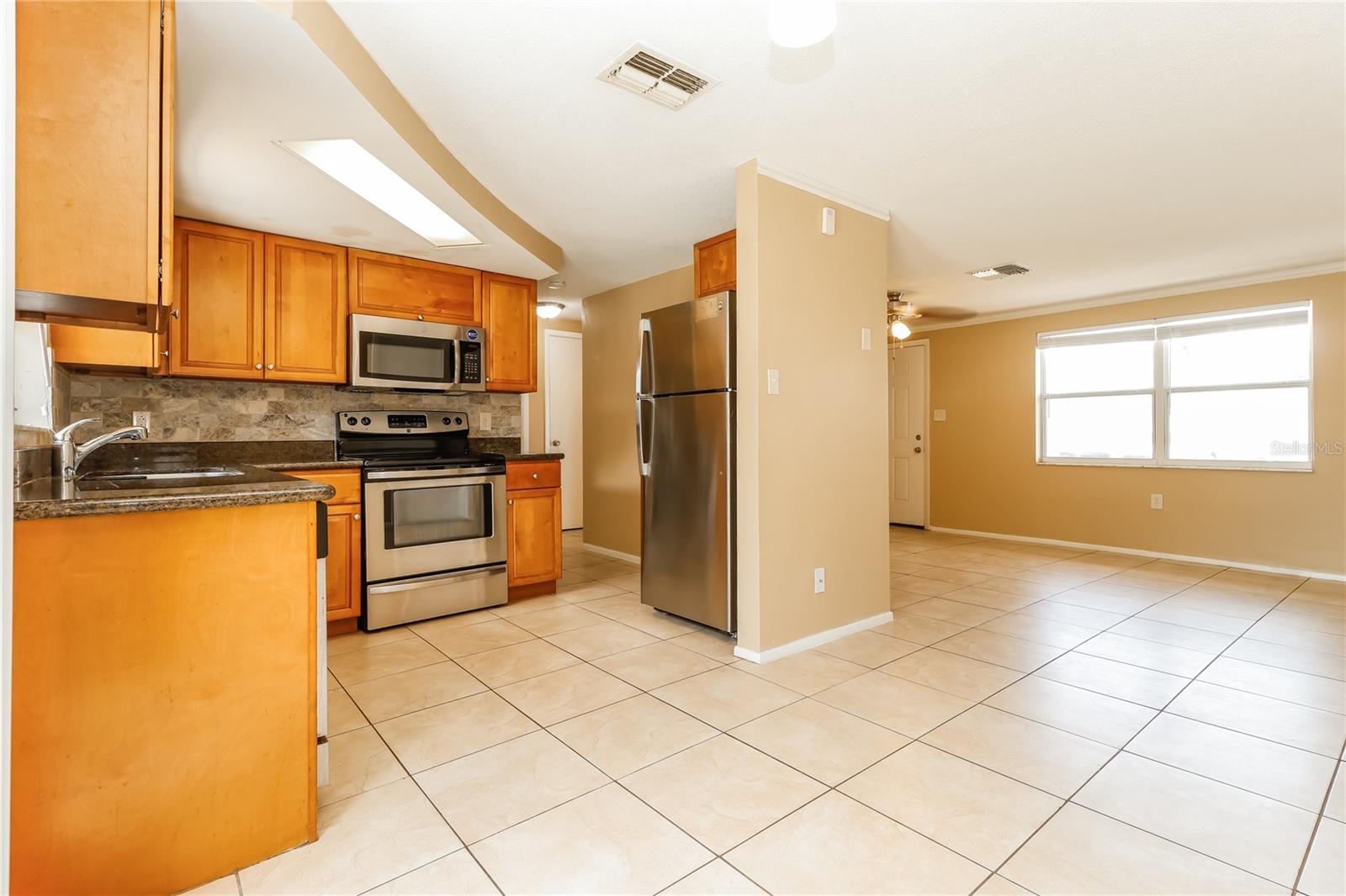 Image 8 of 16 For 1753 Kenilworth Street