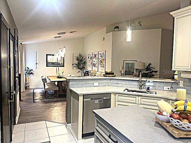 Image 27 of 34 For 5010 Maxon Terrace