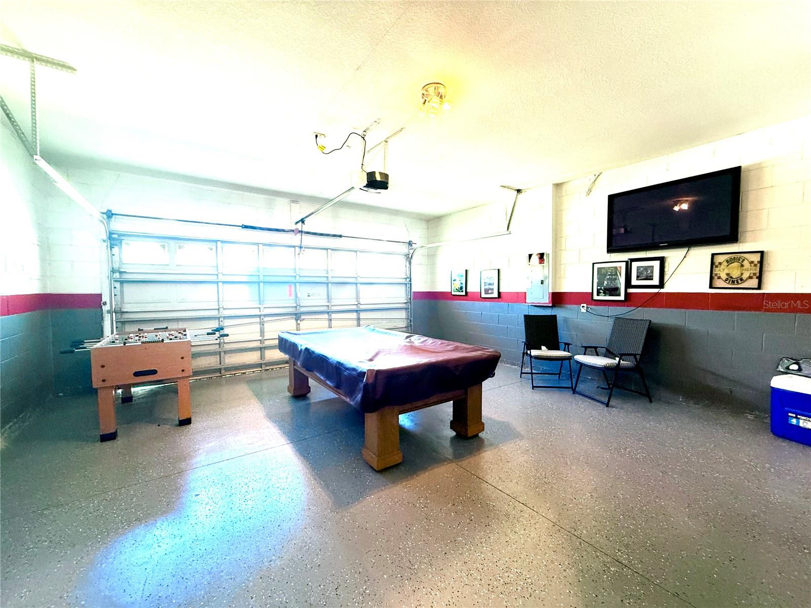 Image 11 of 48 For 8016 King Palm Circle