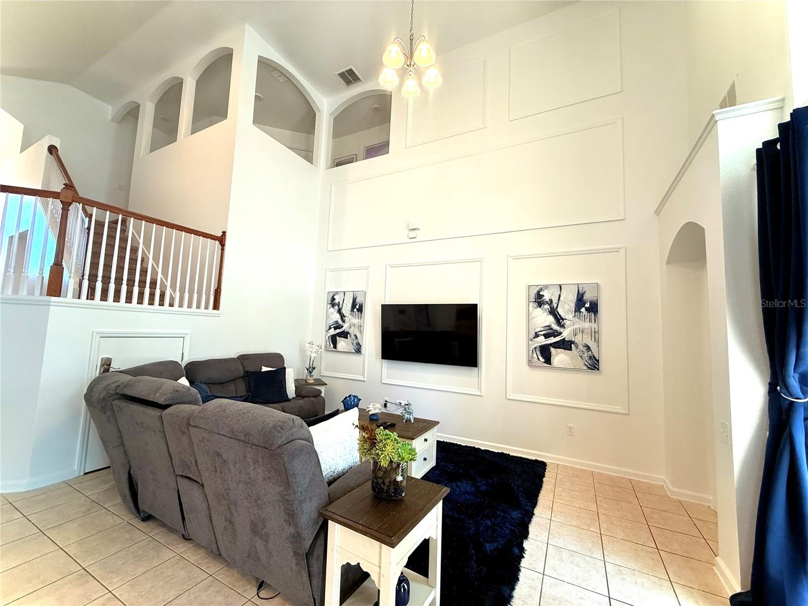 Image 21 of 48 For 8016 King Palm Circle