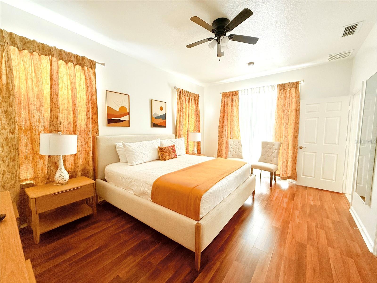 Image 28 of 48 For 8016 King Palm Circle