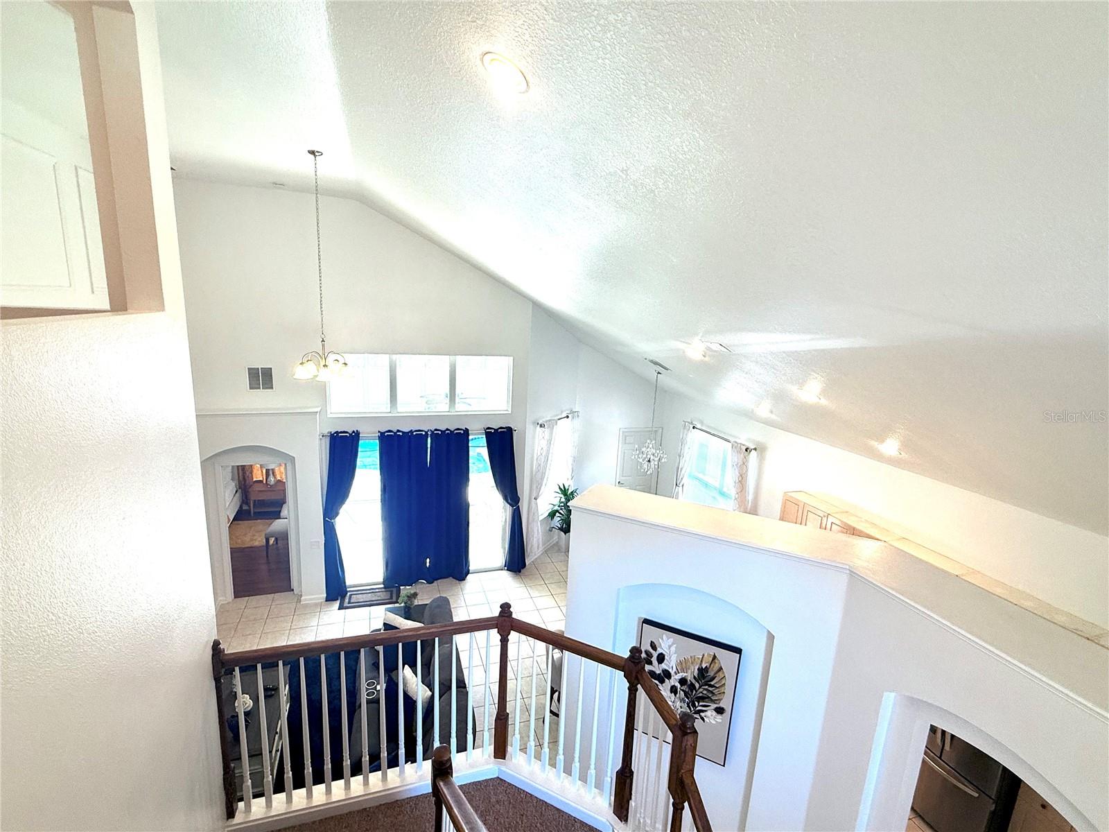 Image 33 of 48 For 8016 King Palm Circle