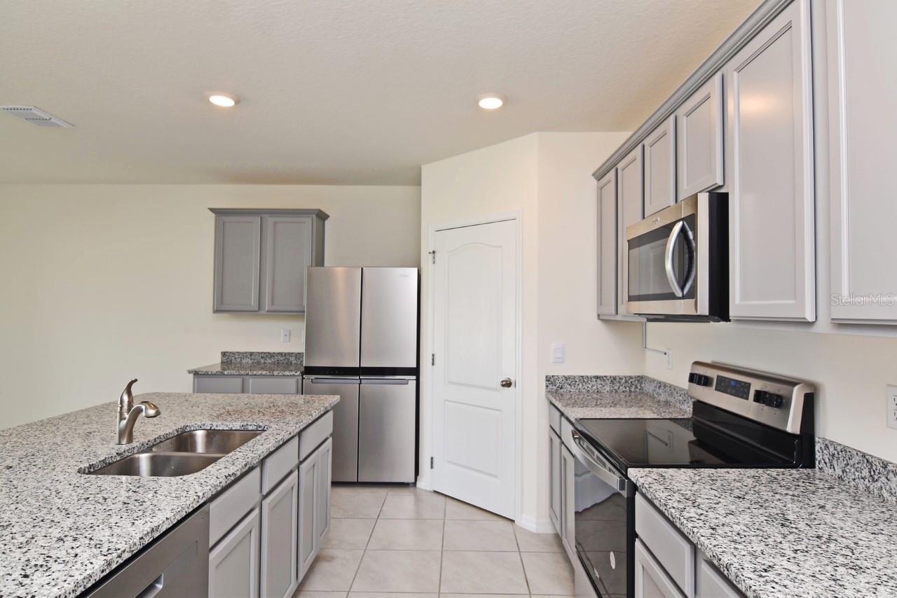 Image 10 of 48 For 4901 Panga Avenue