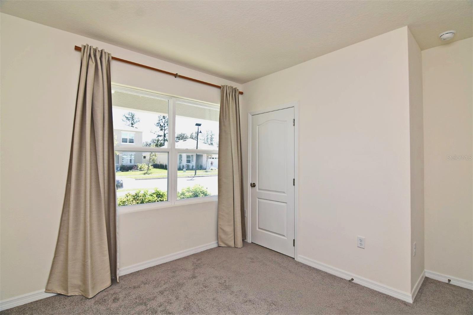 Image 23 of 48 For 4901 Panga Avenue