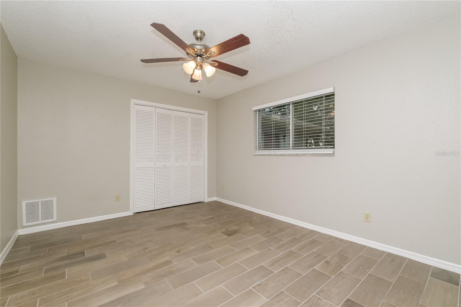 Image 13 of 15 For 6084 Freeport Drive