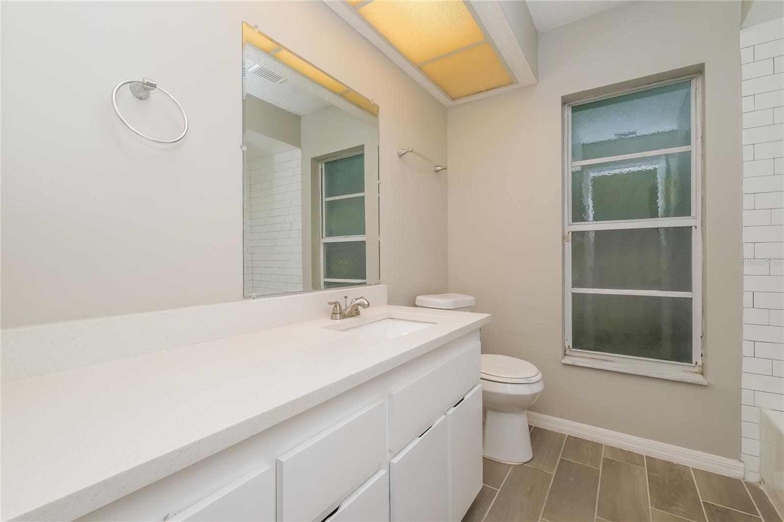 Image 14 of 15 For 6084 Freeport Drive