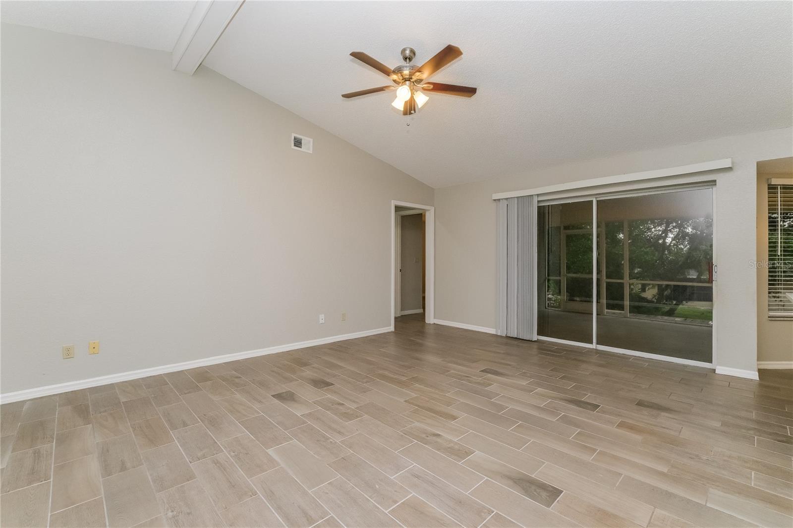 Image 4 of 15 For 6084 Freeport Drive