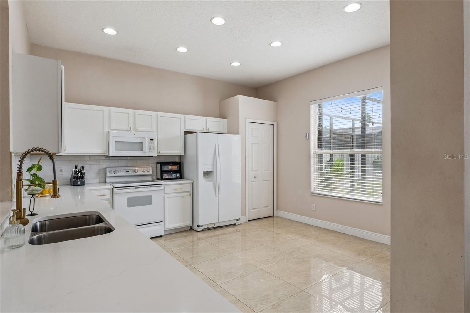 Image 12 of 27 For 5212 Santa Ana Dr