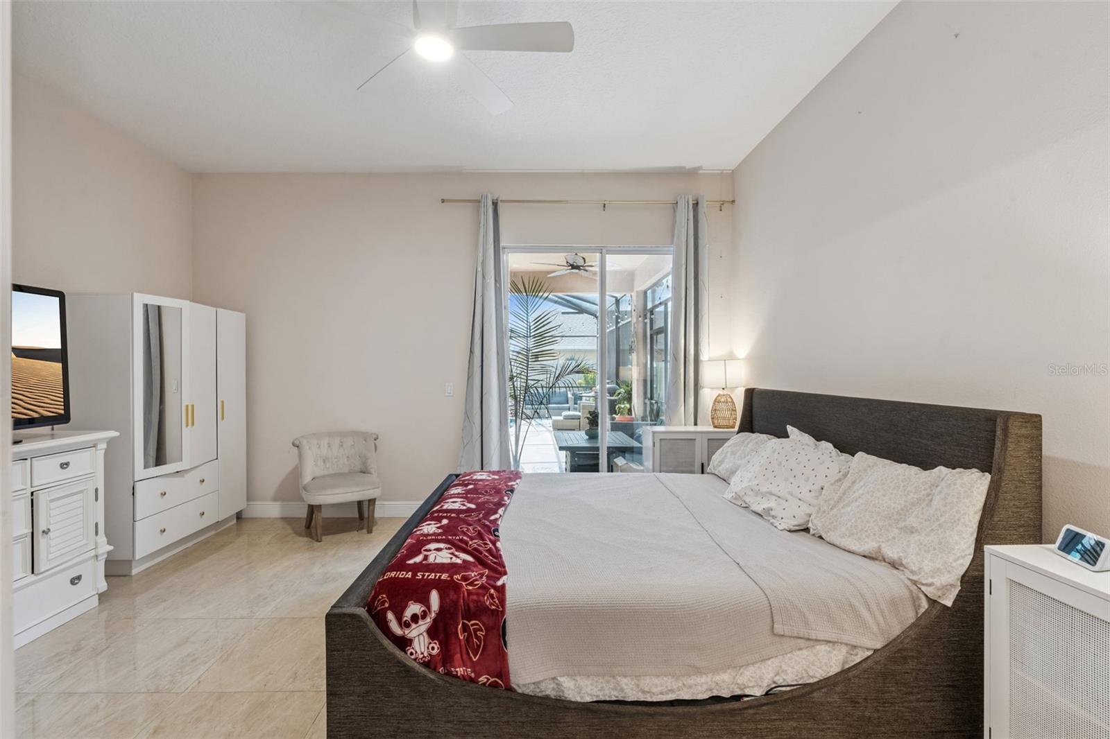 Image 16 of 27 For 5212 Santa Ana Dr