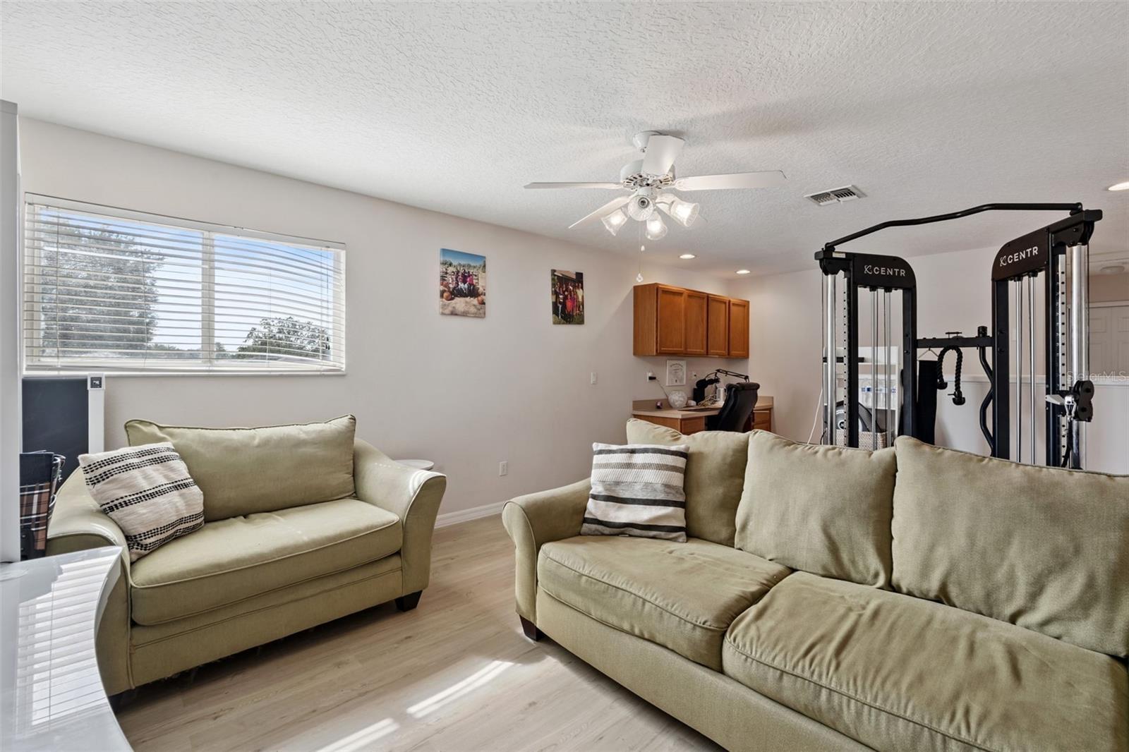 Image 20 of 27 For 5212 Santa Ana Dr