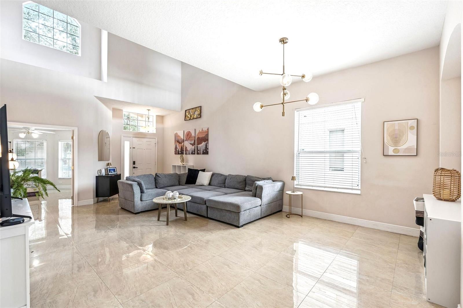 Image 4 of 27 For 5212 Santa Ana Dr