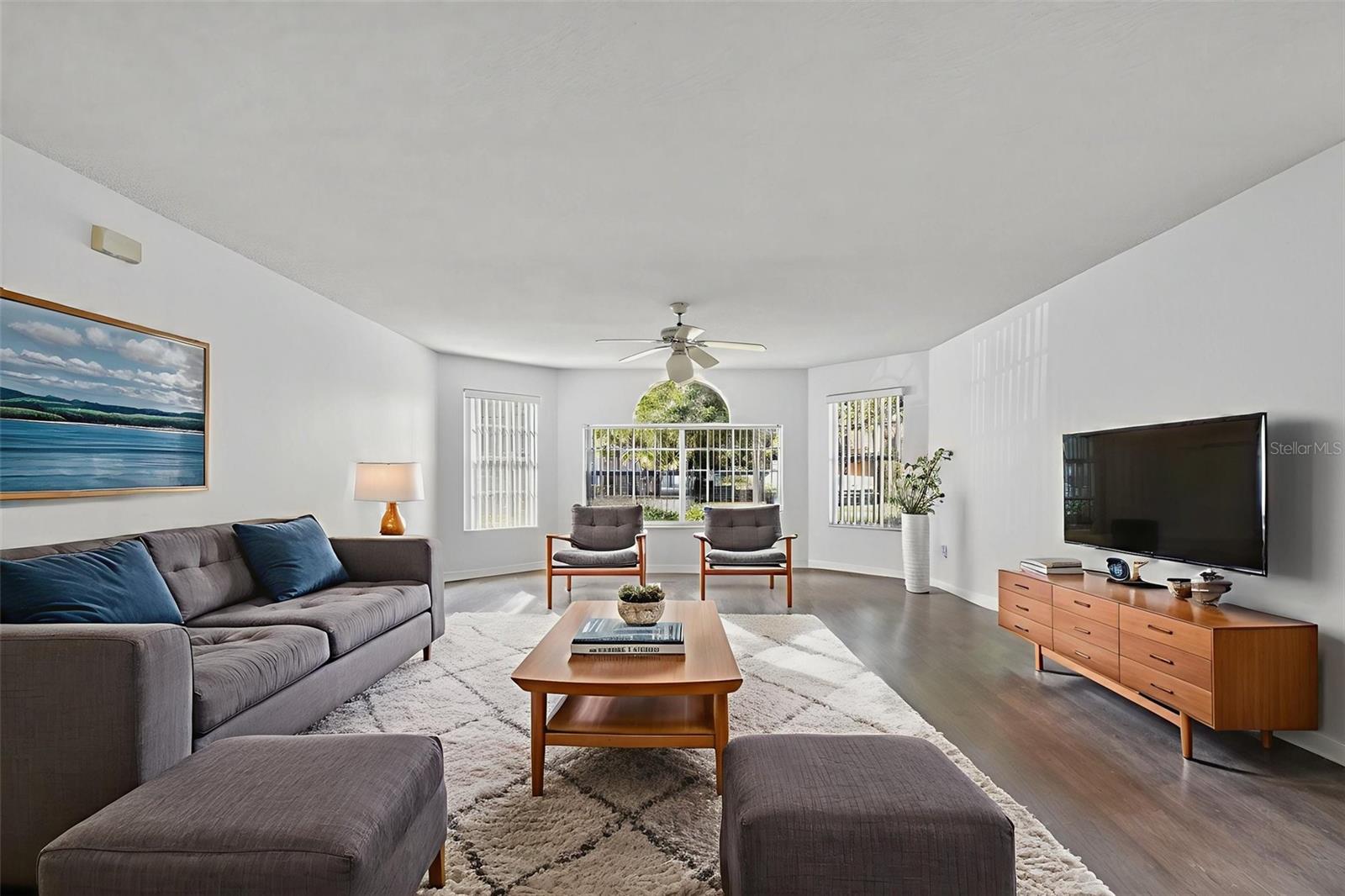 Image 13 of 53 For 2029 Royal Bay Boulevard 73