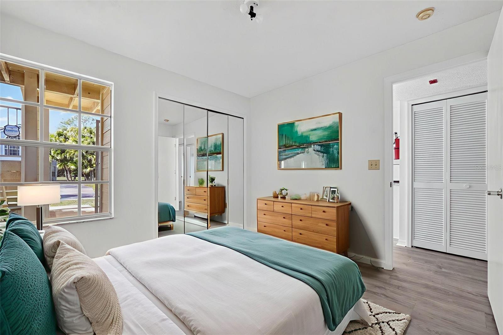 Image 32 of 53 For 2029 Royal Bay Boulevard 73