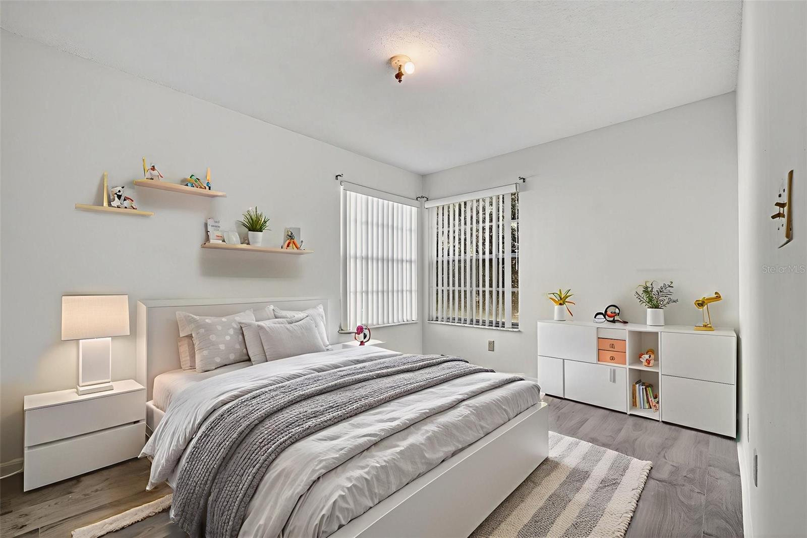 Image 36 of 53 For 2029 Royal Bay Boulevard 73